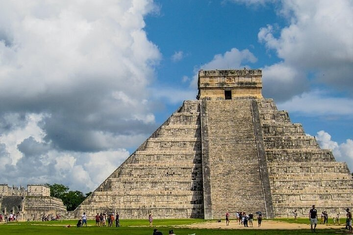 Small-Group Tour of Chichen Itza and Ekbalam Ruins with Cenote  - Photo 1 of 15