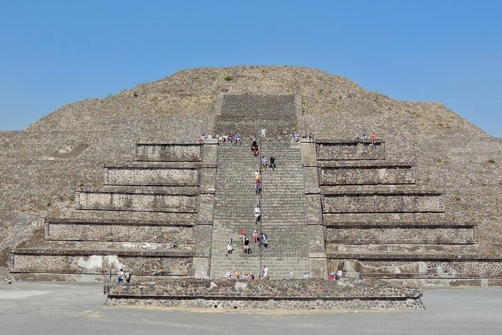Pyramid of the Moon
