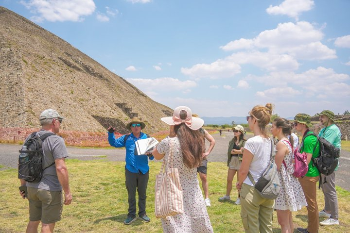 Teotihuacan, Guadalupe Shrine & Tlatelolco Day Tour with Lunch - Photo 1 of 25