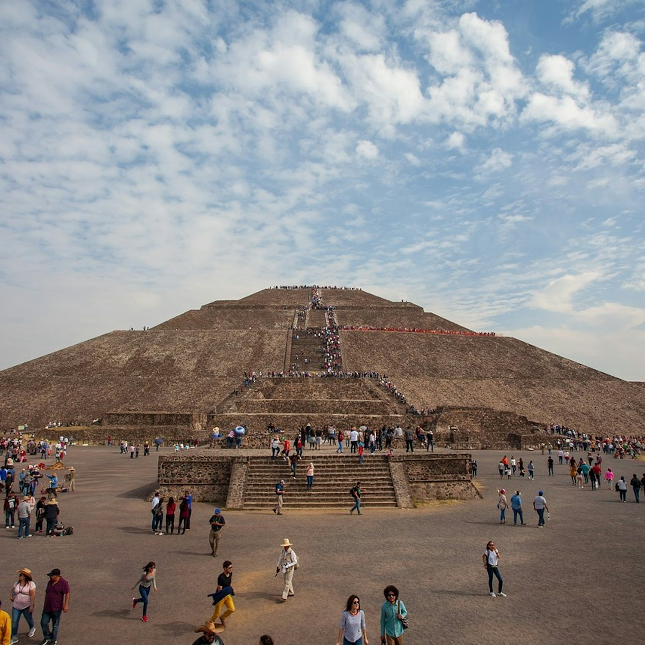 Teotihuacán Pyramids: Skip The Line Ticket + Guided Walking Tour - Photo 1 of 5