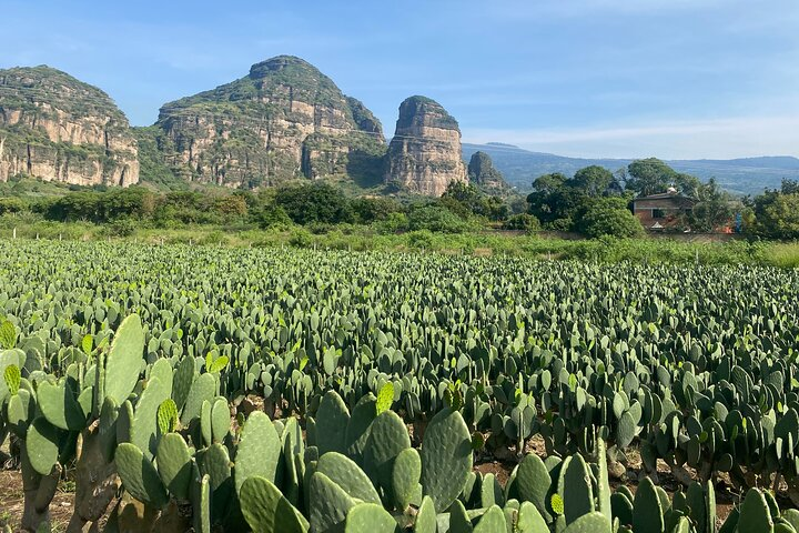 The other side of Tepozteco
Mountains and Magical Town of Tlayacapan
