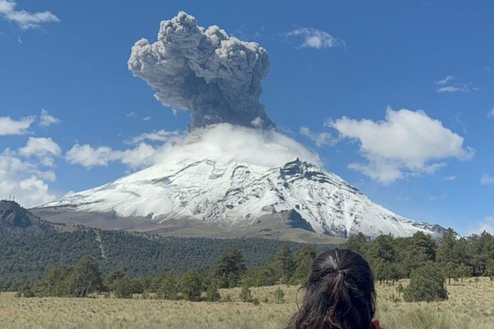 Trekking Through The Volcanoes - Photo 1 of 19
