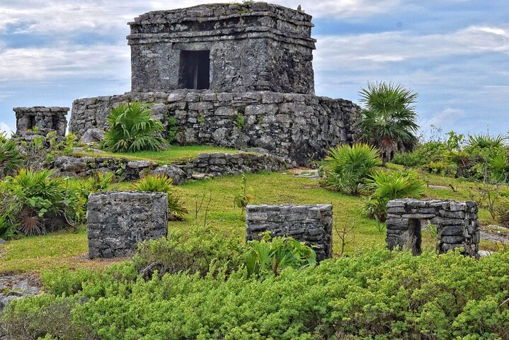 Tulum Legends: A Self-Guided Audio Tour of the Ancient Mayan City - Photo 1 of 3