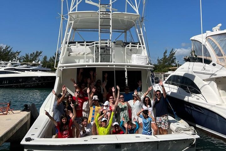 VIP YACHT up to 28 passengers - Isla mujeres snorkel  - Photo 1 of 10