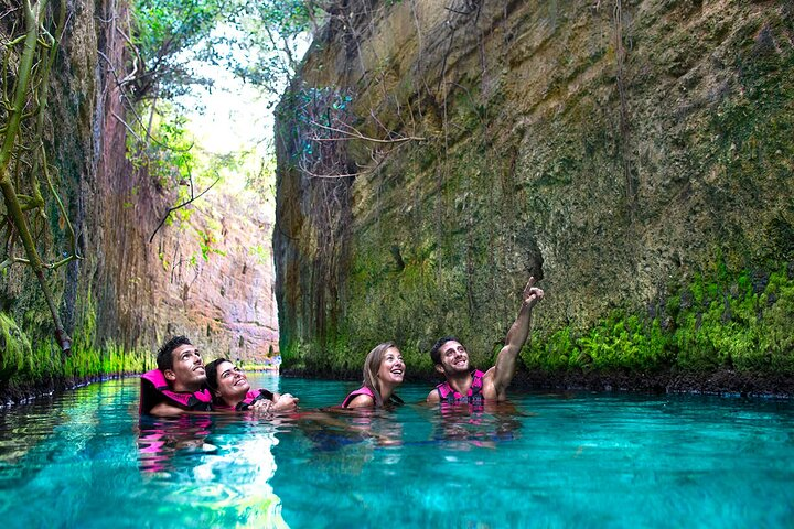 Enjoy all the activities and benefits of the Xcaret Plus ticket