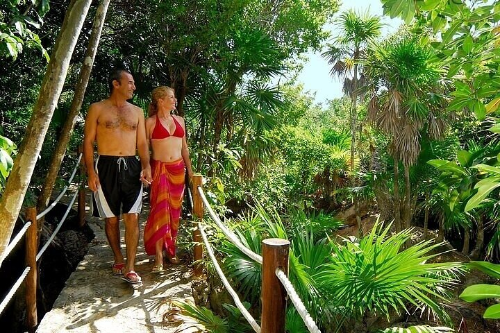 Enjoy and have a great time in this beautiful park in touch with the nature.