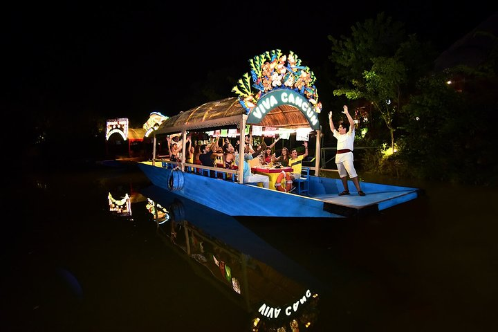 xoximilco tour in cancun