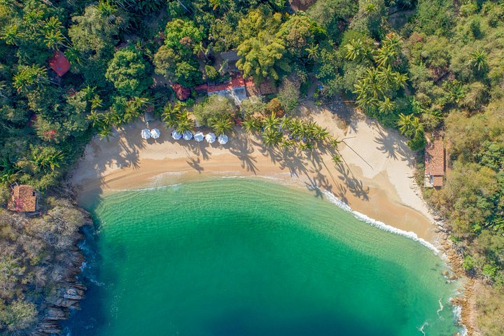 golden shores of Majahuitas