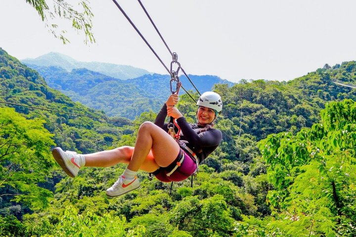 Zipline Express Tour – 8 Certified Lines - Photo 1 of 7