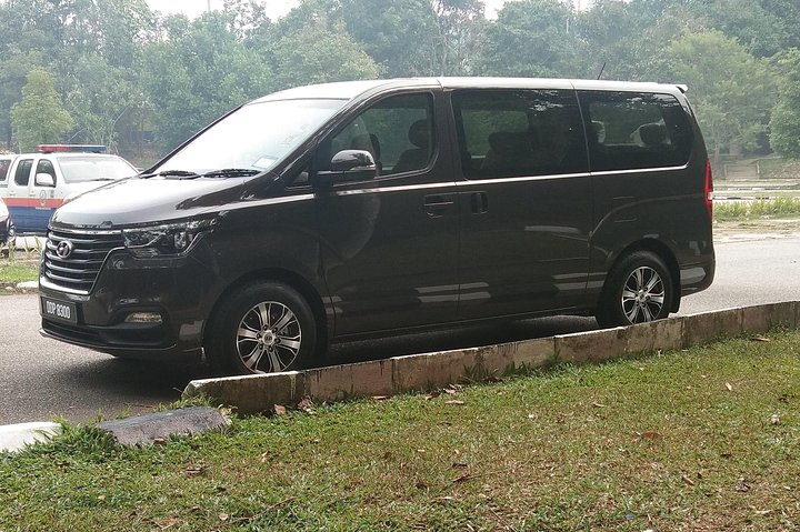 Airport Transfer KLIA & KLIA2 (per vehicle) - Photo 1 of 19