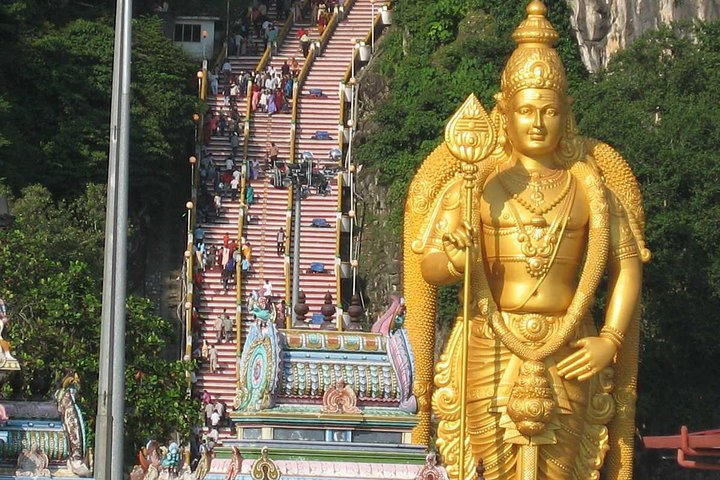 Energetic atmosphere at the holy site of Batu Caves
