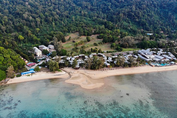 Discover the stunning coastal beauty as you travel from Malacca to Mersing. Enjoy the serene views and refreshing sea breeze perfect for a memorable private transfer experience.