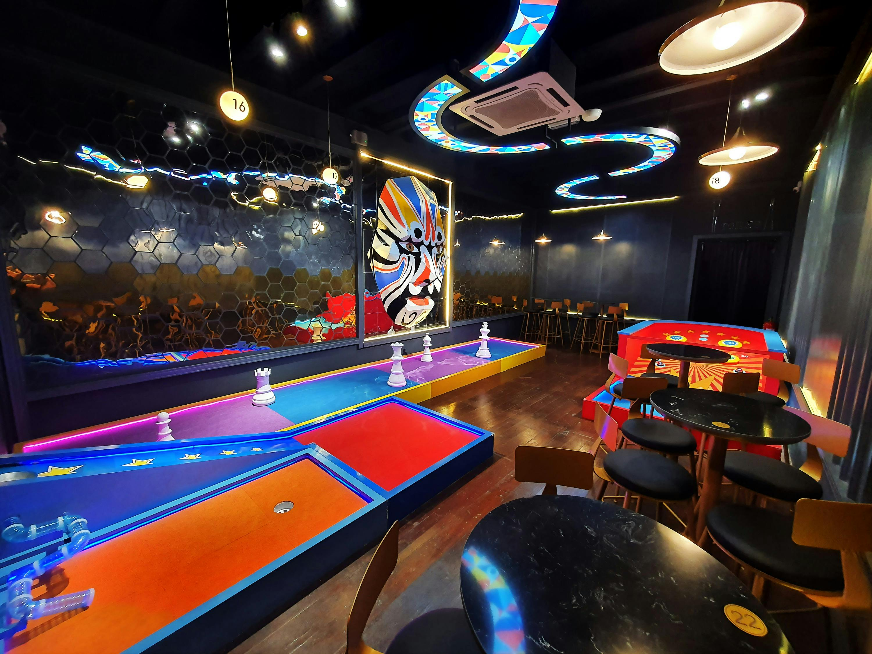 D8 Mini Golf Pass - Photo 1 of 7