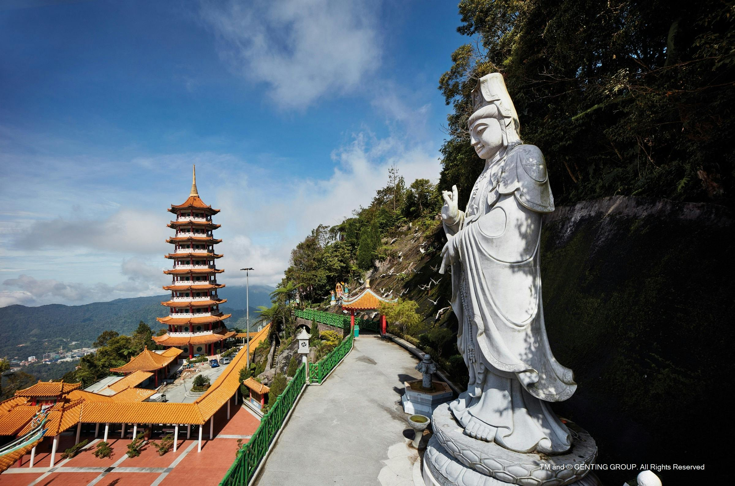 Genting Highlands: SkyWay Cable Car Standard Gondola (One Way) Ticket - Photo 1 of 4