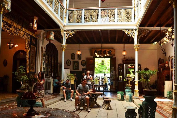 Malacca Historical and Heritage Tour with Professional Tour Guide