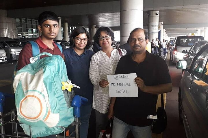 Experience seamless travel with convenient pick-up from Johor Bahru hotels ensuring a smooth journey to Kuala Lumpur’s bustling cityscape. Travel comfortably guided by a professional driver.