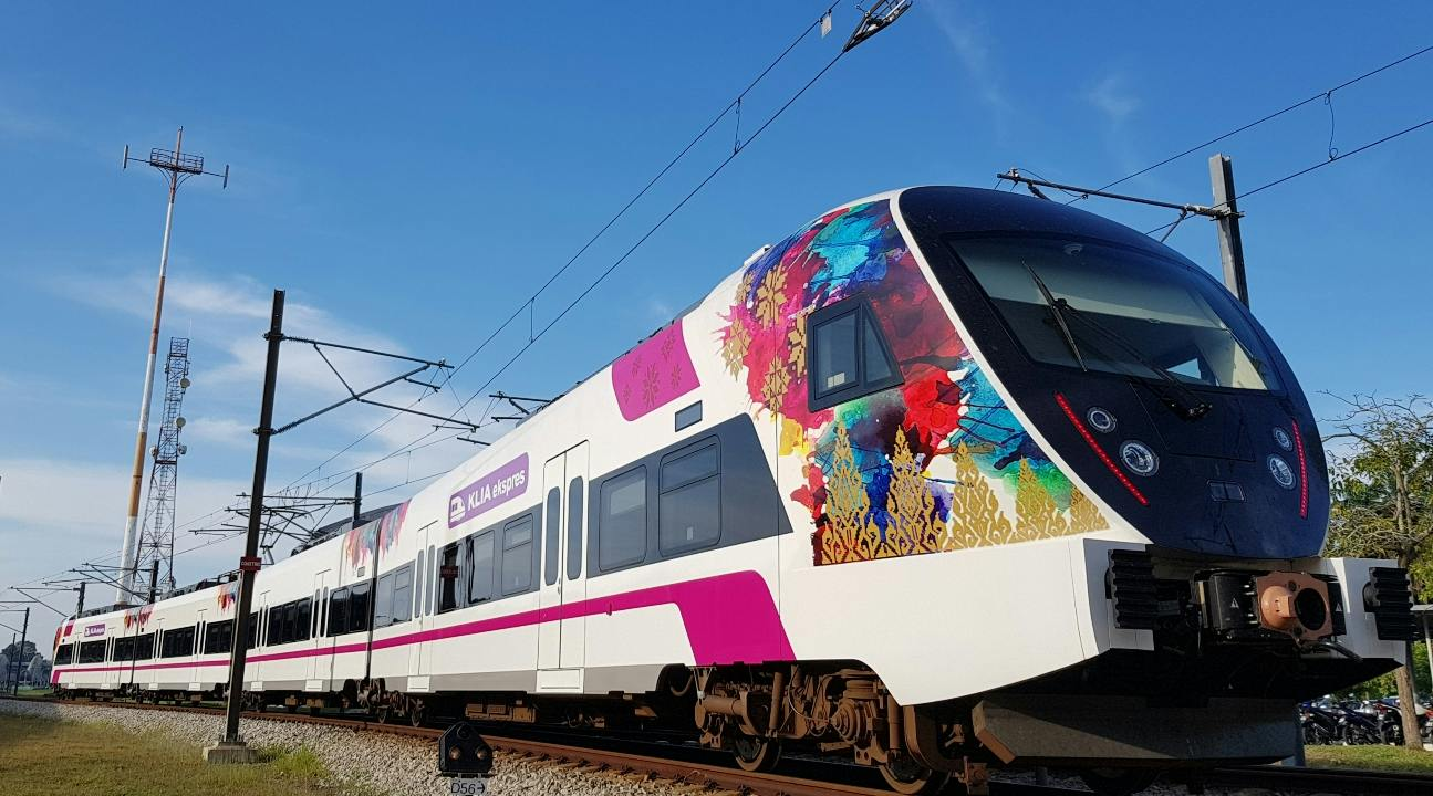 KL TravelPass: Non-Malaysian Round-Trip KLIA Ekspres + Unlimited Rail Transfer (2 Days) - Photo 1 of 2