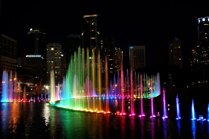 The colorful Lake Symphony