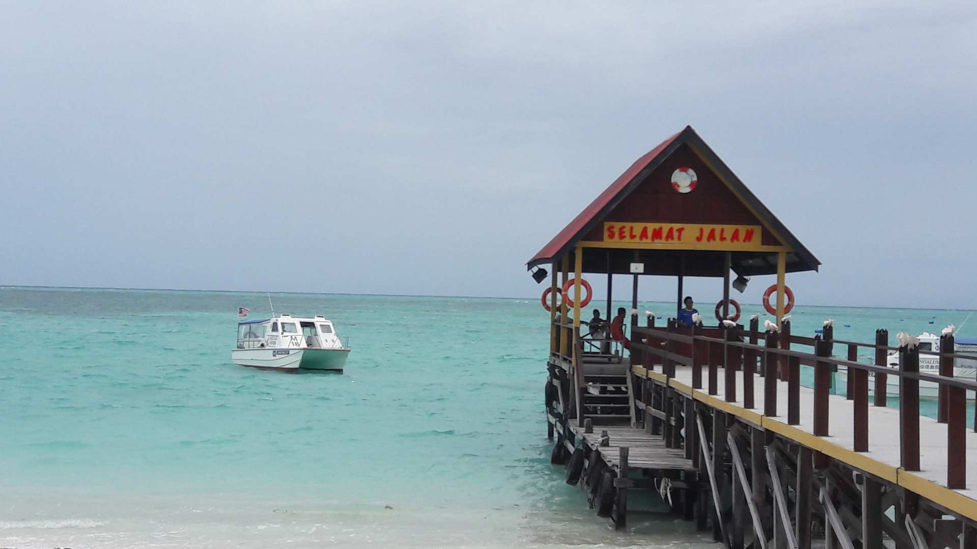 Kota Kinabalu Mengalun Island Tour (Round Trip Pickup/Lunch/Snorkeling Included) - Photo 1 of 5