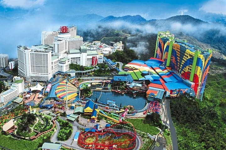 Kuala Lumpur International Airport KLIA KLIA2 to Genting Highlands Hotel Door to Door Transfer - Photo 1 of 8