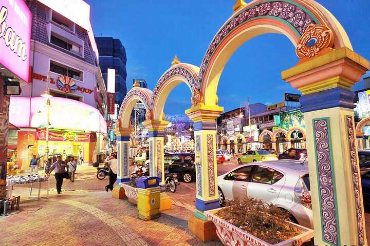 3 hour Walking tour of Little India with Friendly Tour Guide