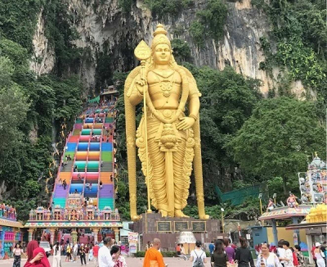 [Afternoon Departure: Photogenic Spots by Panda Bus] Guide to Islamic Art Museum & Batu Caves <Japanese Guide/Afternoon> - Photo 1 of 4