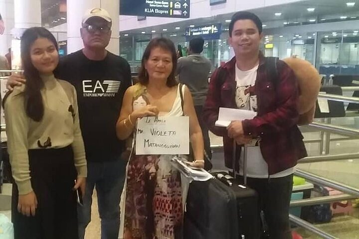 Experience seamless travel from LEGOLAND Malaysia to Kuala Lumpur with a comfortable ride guided by a friendly driver making your journey enjoyable and stress-free.