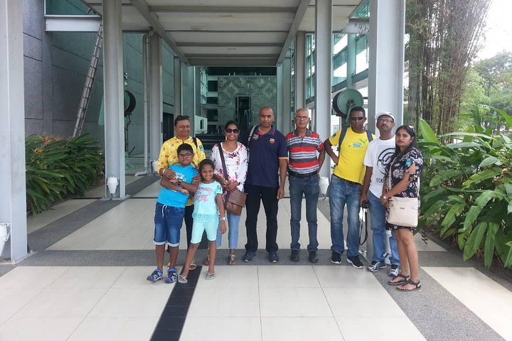 Excitement fills the air as travelers gather ready for a comfortable journey from LEGOLAND Malaysia to Kuala Lumpur International Airport with memories of adventure and joy in their hearts.