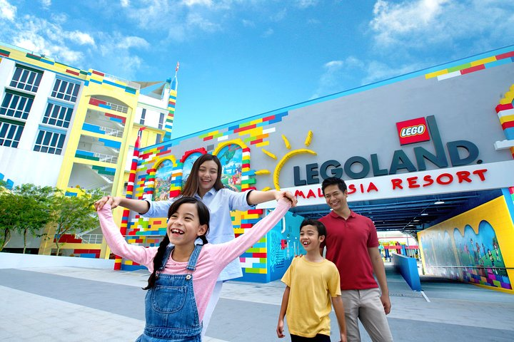 Experience the joy of LEGOLAND Malaysia where creativity meets adventure. Families can explore colorful attractions enjoy exciting activities and create unforgettable memories together in this LEGO wonderland.