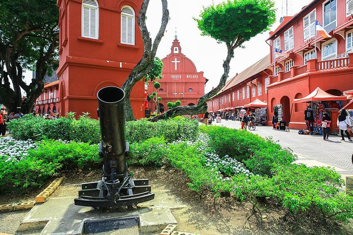 Discover the charm of Melaka as you leave historic city sights behind heading smoothly to Kuala Lumpur International Airport in comfort and style with every transfer.