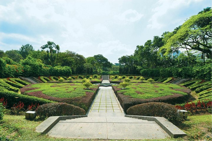 Taman Orkid & Bunga Raya