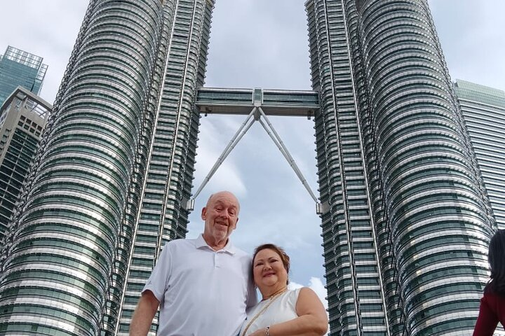 Petronas Perfect Dining World Class Views in Kuala Lumpur Skyline
