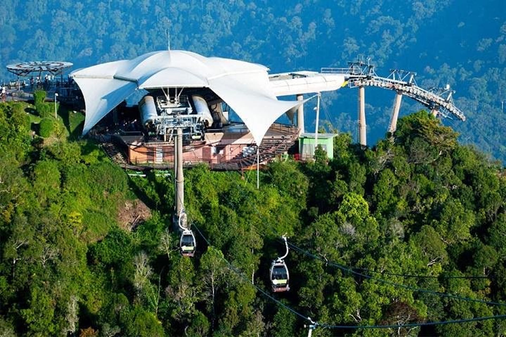 Private Tour in Langkawi with SkyBridge and Langkawi Cable