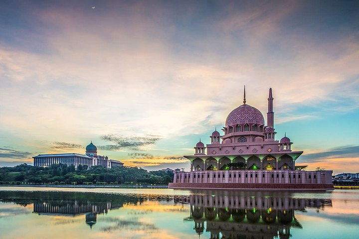 Visit Putra Mosque, one of most beautiful in the world