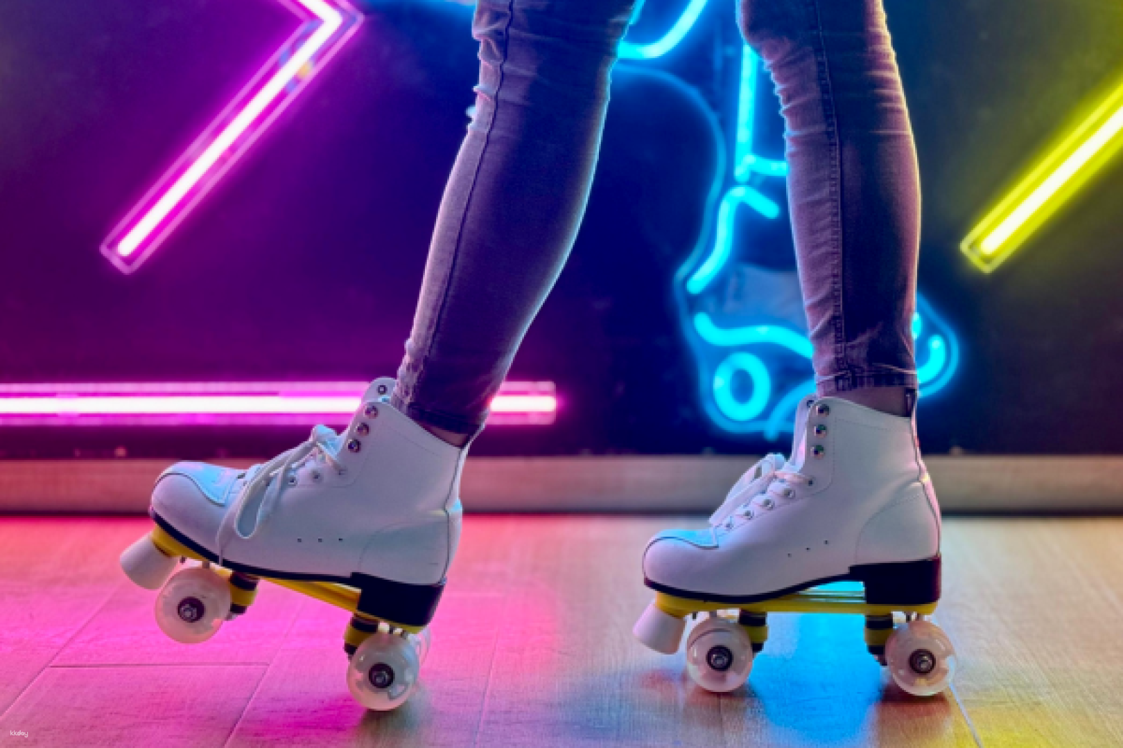Experience the joy of roller skating in a dazzling LED-lit rink perfect for all skill levels. Enjoy expert tips live DJ music and create lasting memories with friends and family!