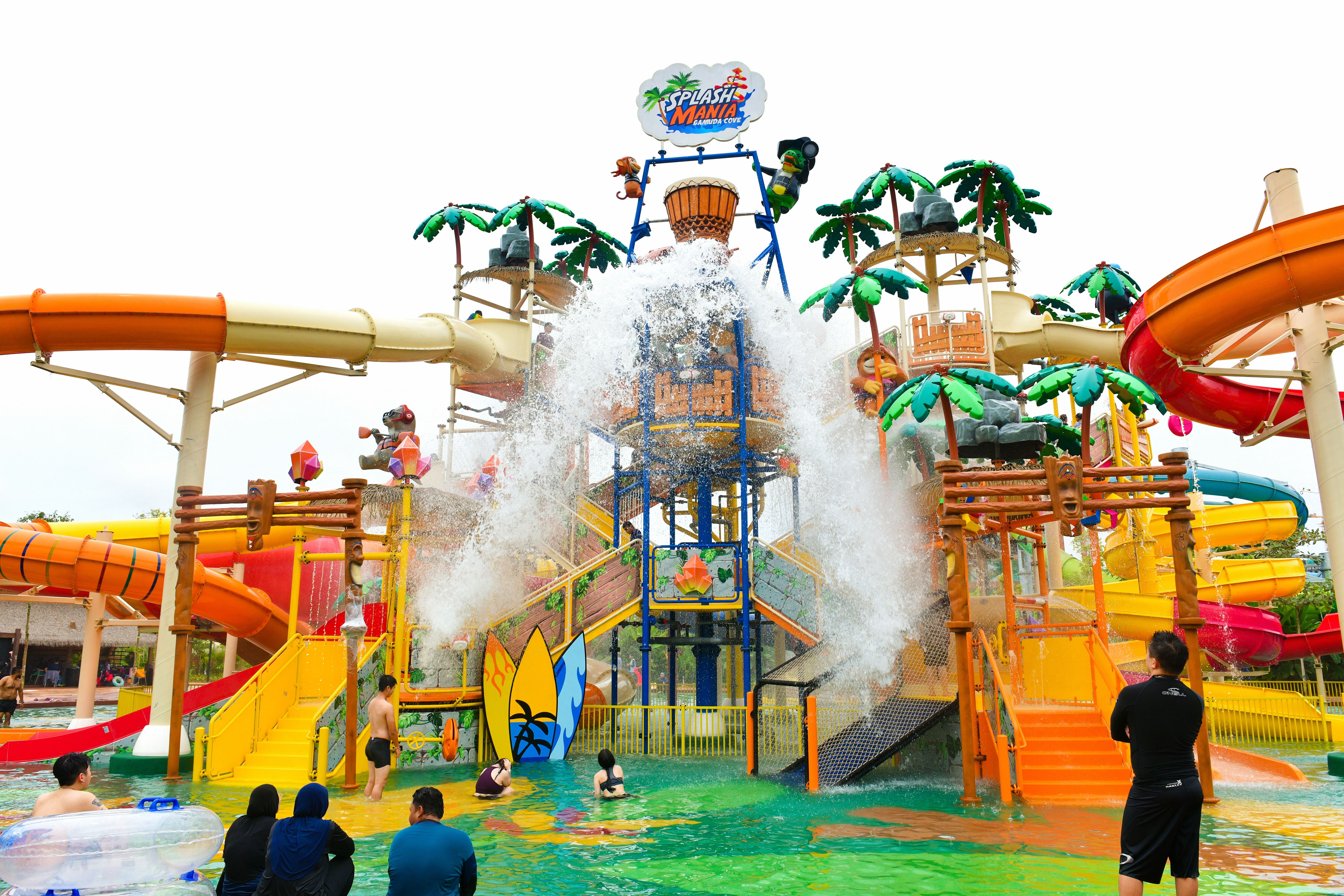 SplashMania WaterPark Tickets at Gamuda Cove in Kuala Lumpur Pelago