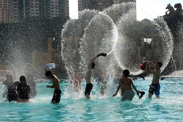 Sunway Lagoon Kuala Lumpur 2-Day Entrance Pass - Photo 1 of 16