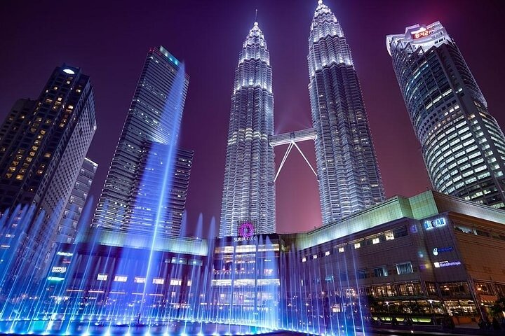 Kuala Lumpur Night Tour: Twin Towers, Saloma Bridge & City Lights - Photo 1 of 14