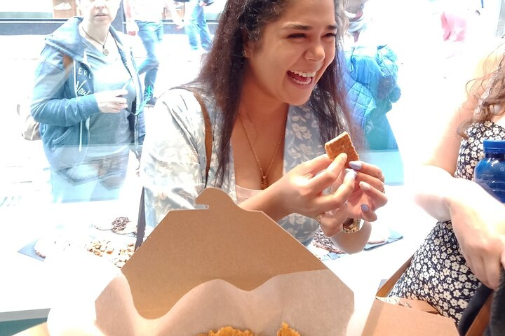 Food Tour Amsterdam | Taste The Best of Dutch Flavors - Photo 1 of 8