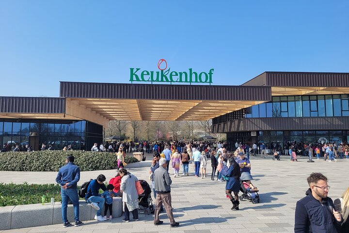 Keukenhof Tulip Gardens Private Return Transfer from Amsterdam  - Photo 1 of 5