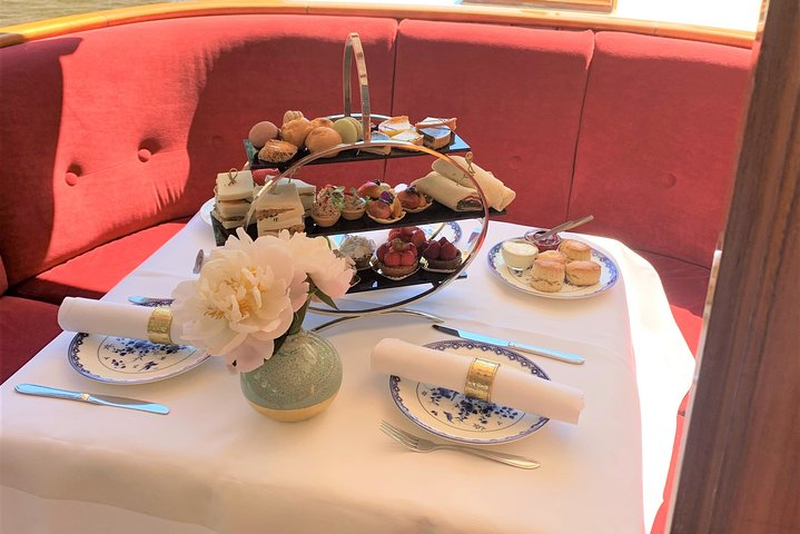 High tea cruise Amsterdam