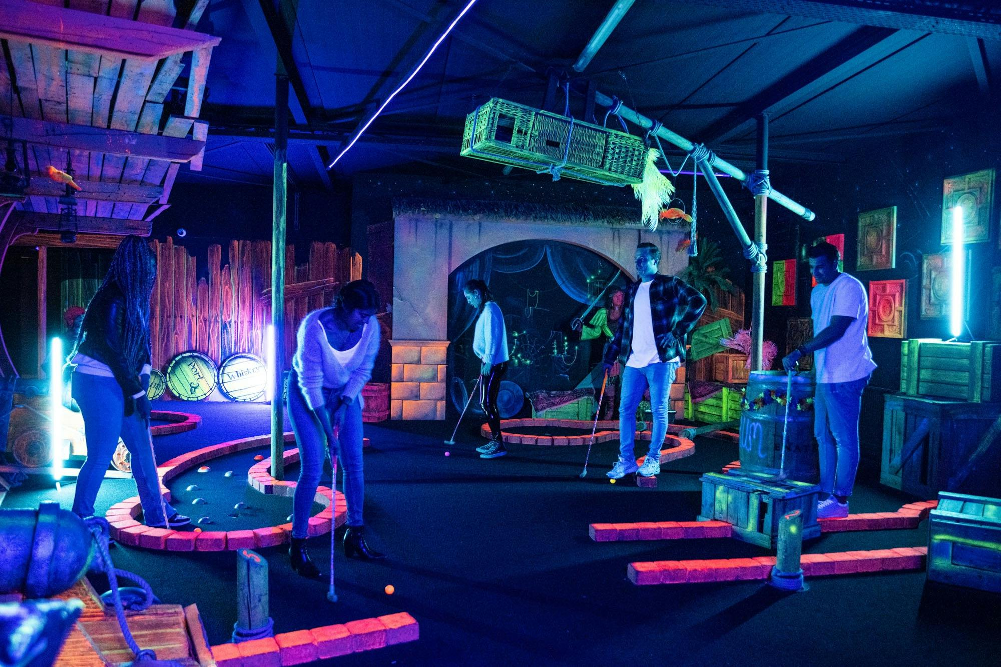 Aloha Amsterdam: Glow in the Dark Minigolf - Photo 1 of 8