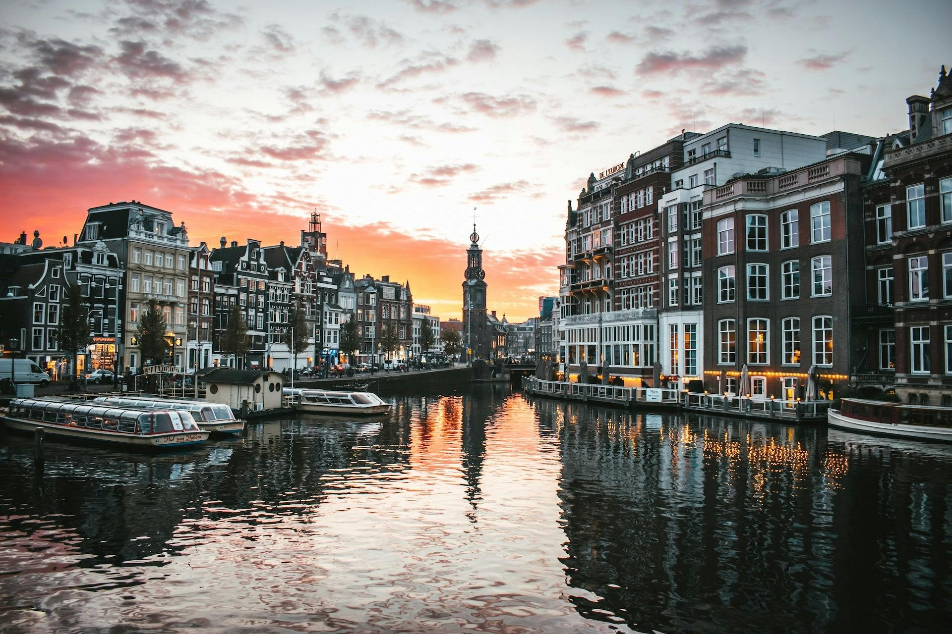 Amsterdam: Self-Guided Canals Photography Tour - Photo 1 of 5