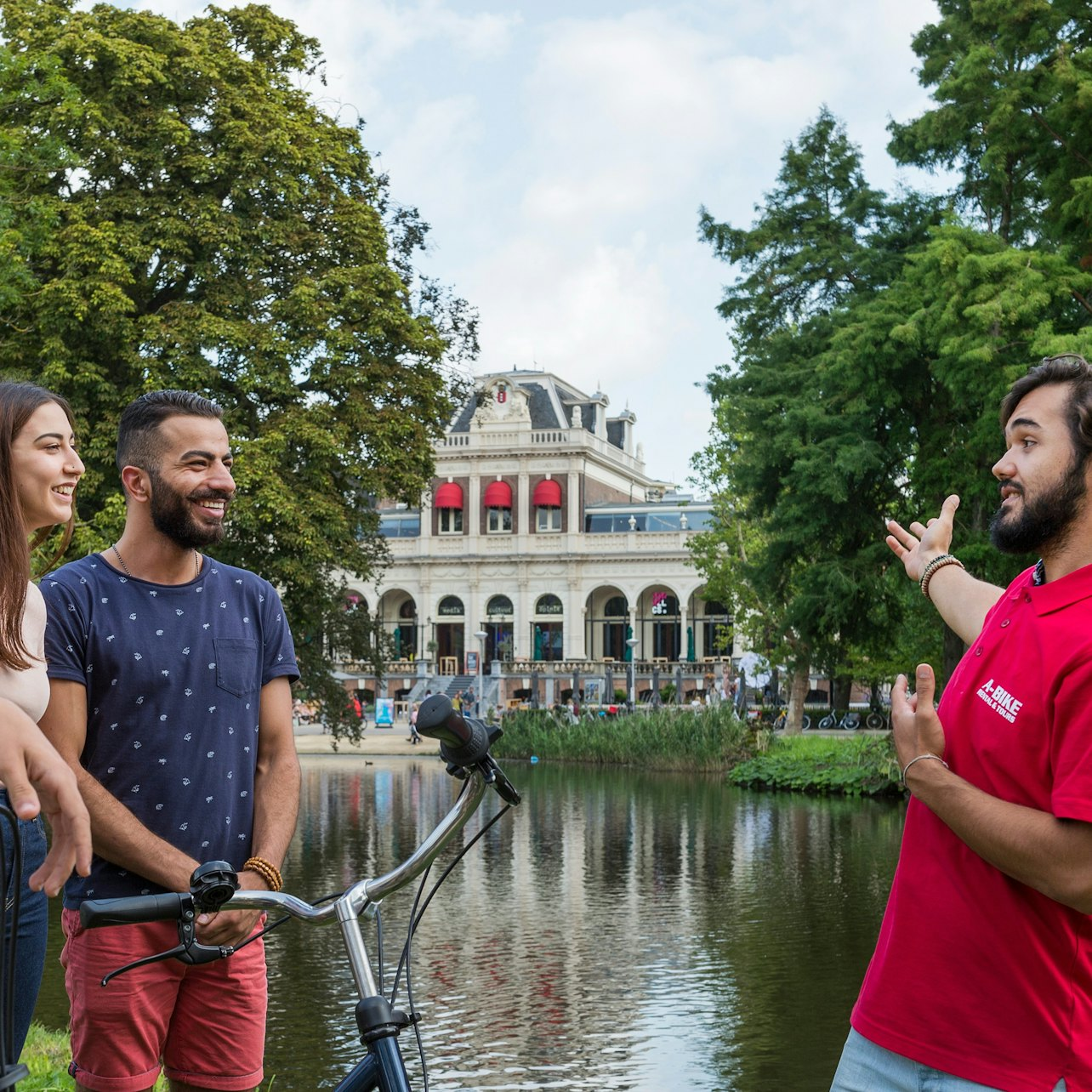 Amsterdam: Highlights Bike Tour - Photo 1 of 3