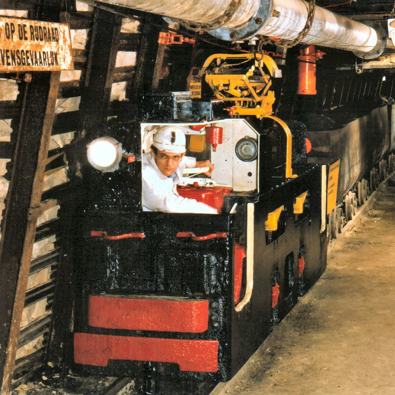 Coal Mine Valkenburg: Entry Ticket + Dutch Guided Tour - Photo 1 of 6