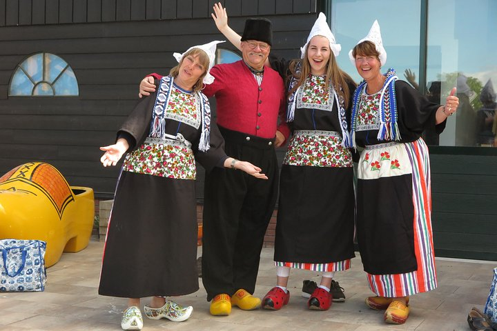 Dress in authentic Dutch attire and immerse yourself in Volendam’s culture. Experience cheese-making savor local treats and capture lasting memories with a group photo to cherish.