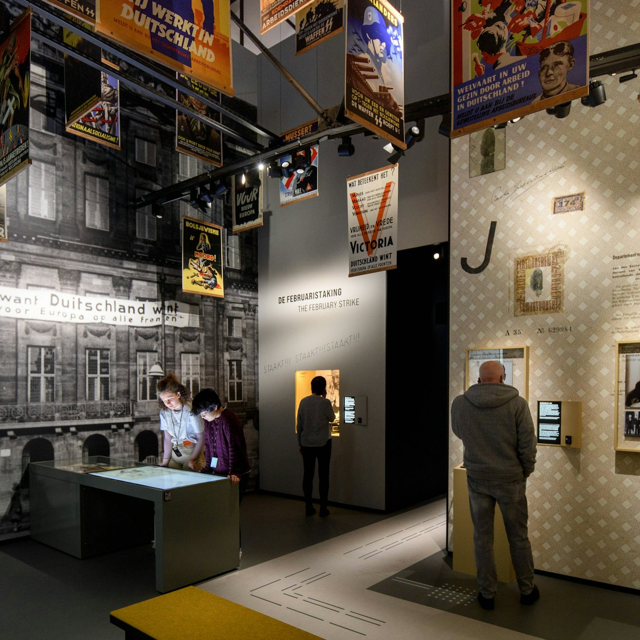 Dutch Resistance Museum: Entry Ticket + Audio Guide - Photo 1 of 7