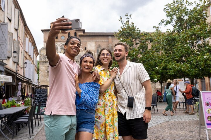 Enchanting Delft Romantic Quest Walking Tour - Photo 1 of 6