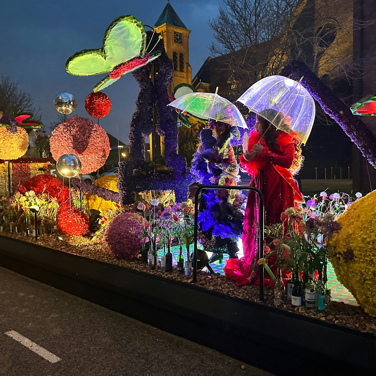 Keukenhof & Flower Parade: Entry Ticket + Illuminated Evening Walk - Photo 1 of 4