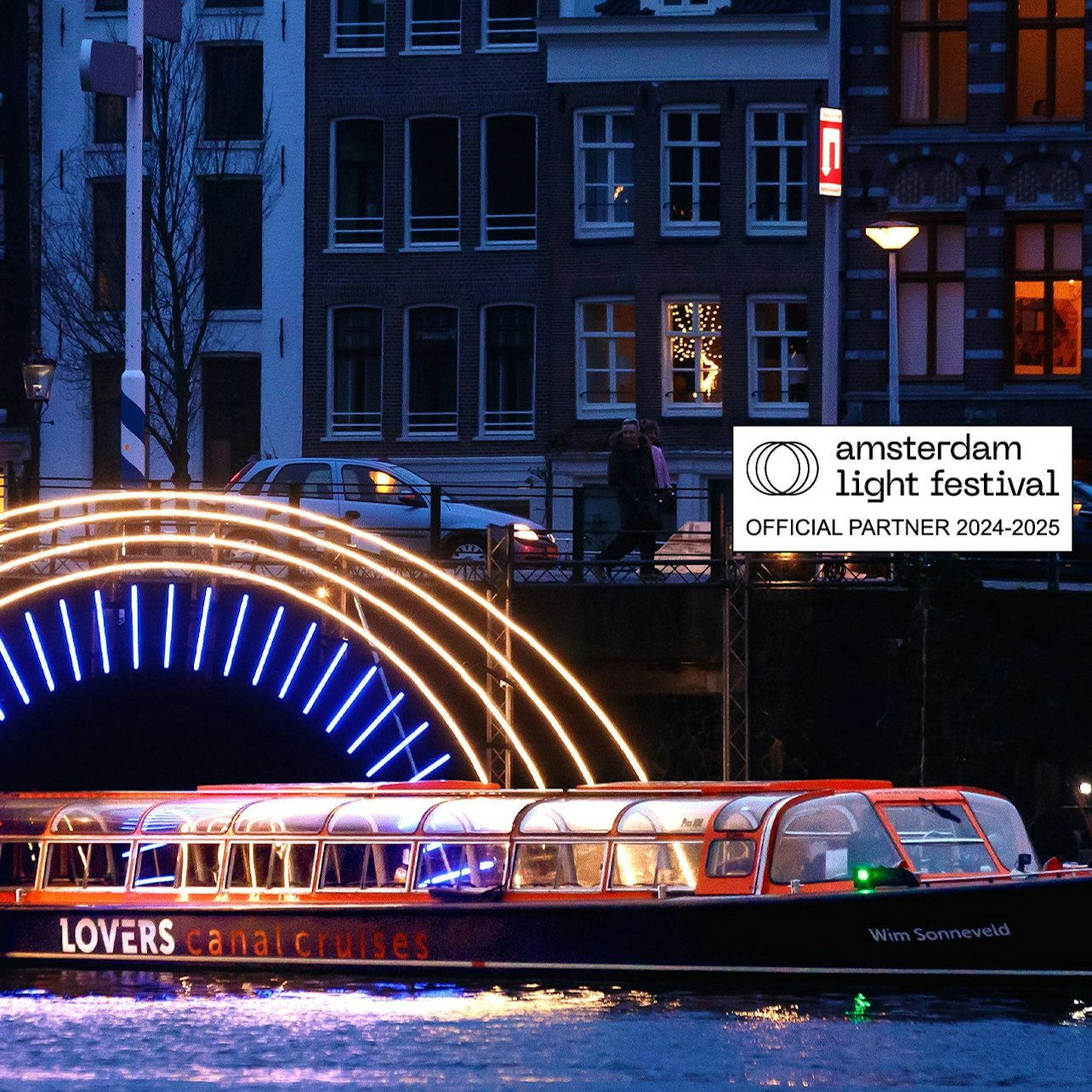 Drift along the canals of Amsterdam as illuminated art captures the essence of rituals. Cozy up with an audio guide while you witness the city's unique charm from a heated boat.